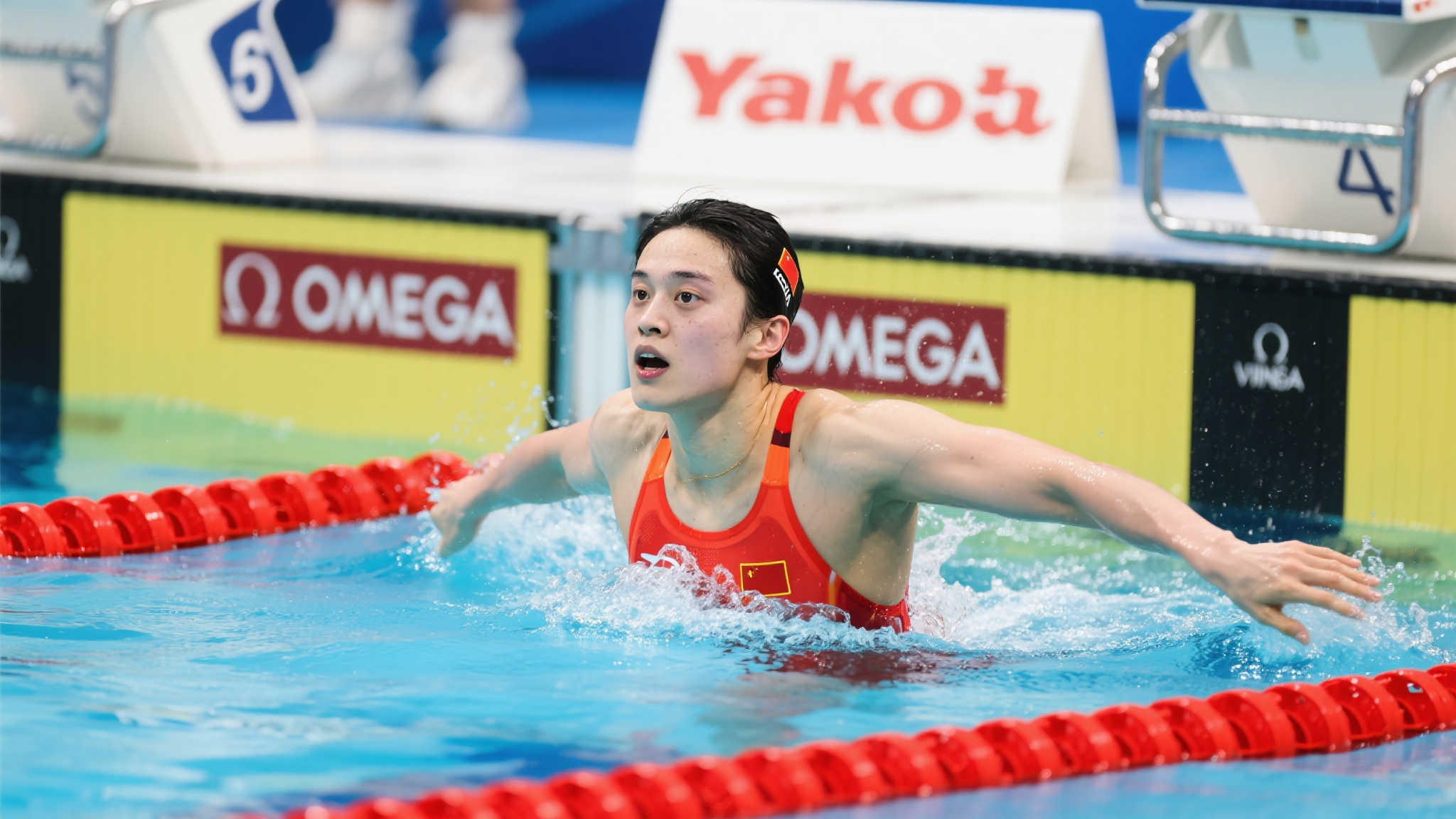 谁能突出重 谁能突出重