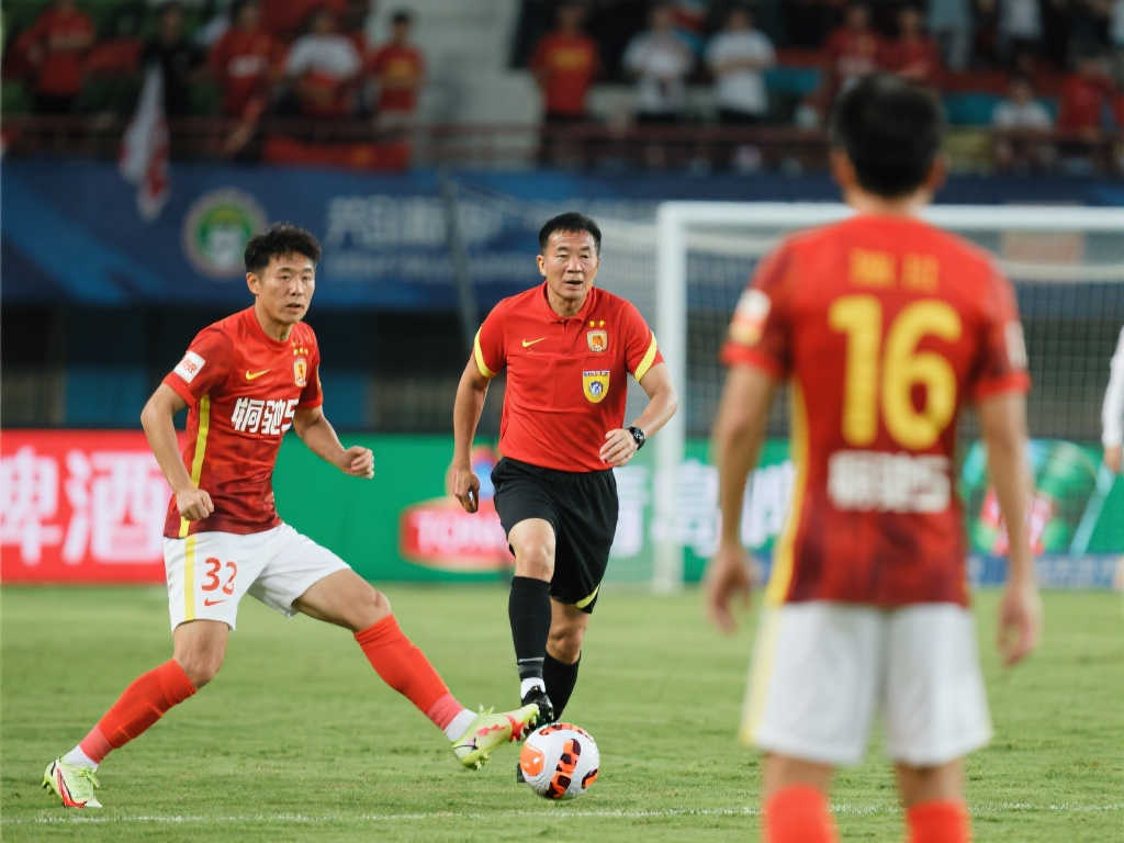 級俱樂部的 級俱樂部的